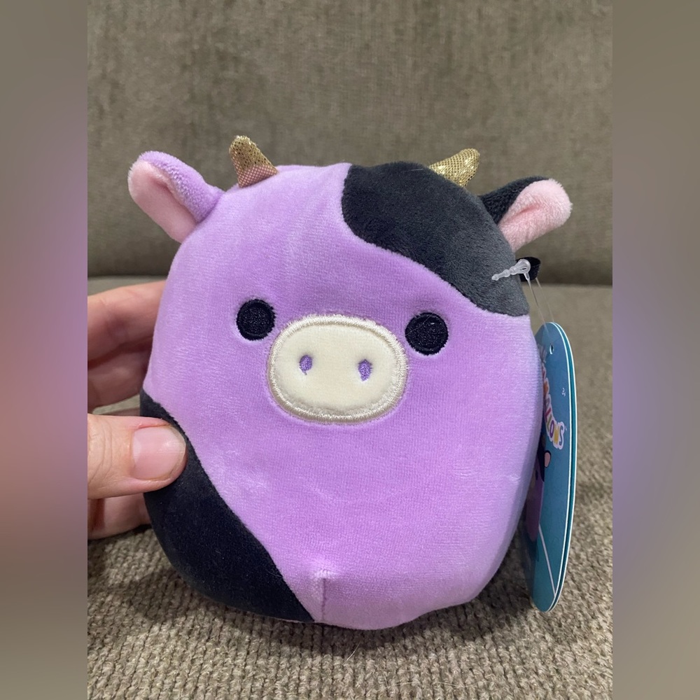 NWT Squishmallows 5 inch Alexie the cow